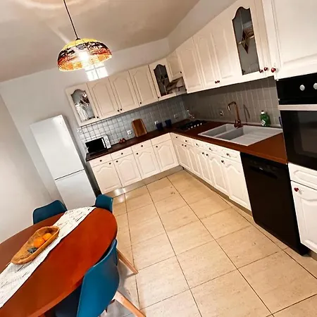 Ancien Corps De Ferme 3 Avec Holiday home